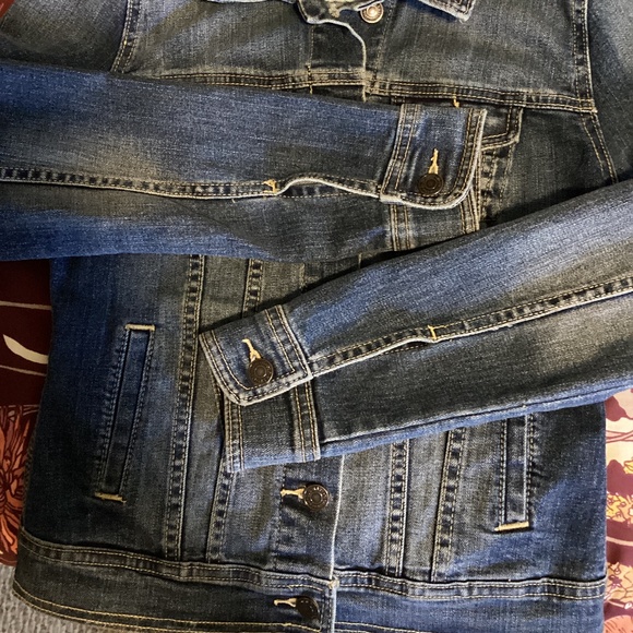 Old Navy Denim Trucker Jacket *EUC* XS - Picture 8 of 9